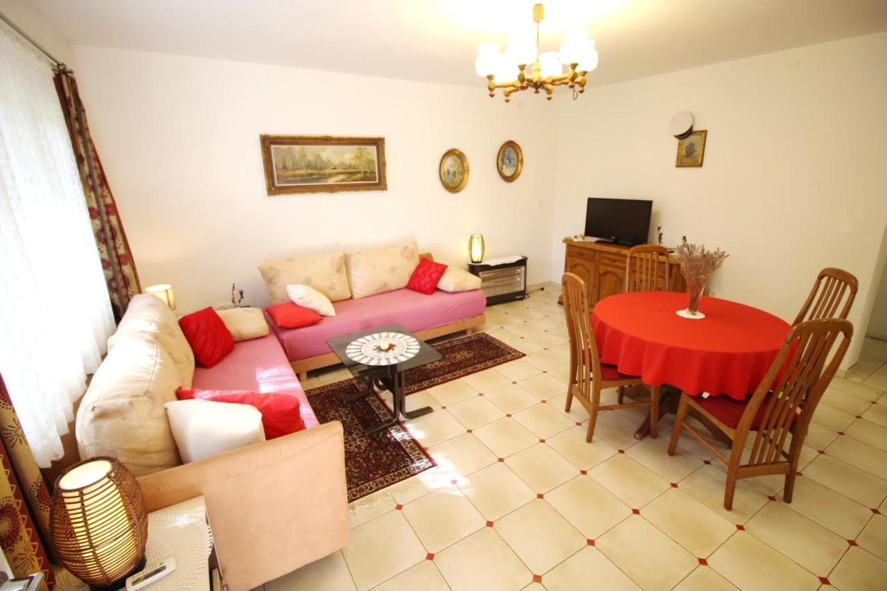 Apartment Duda เพทรอซาเน ภายนอก รูปภาพ