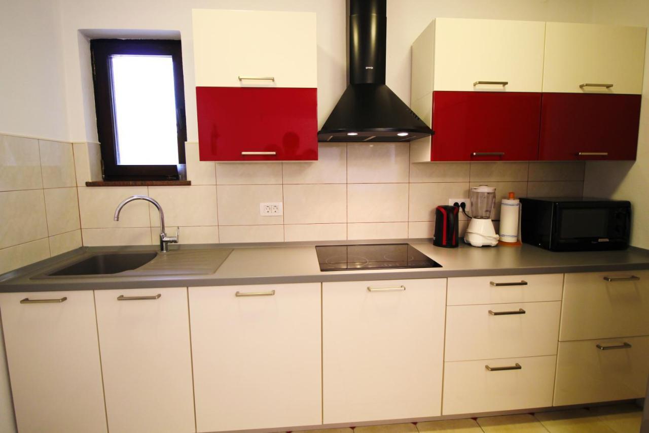 Apartment Duda เพทรอซาเน ภายนอก รูปภาพ