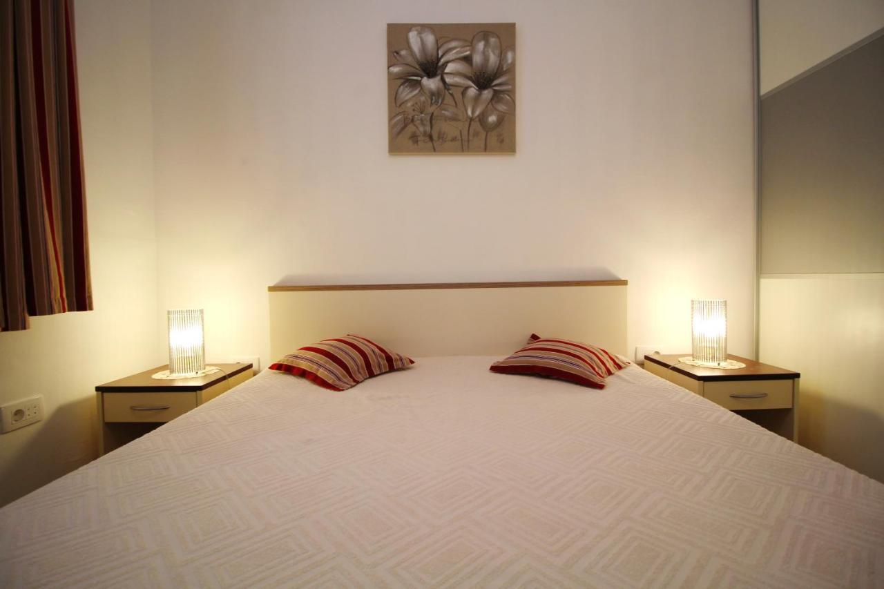 Apartment Duda เพทรอซาเน ภายนอก รูปภาพ